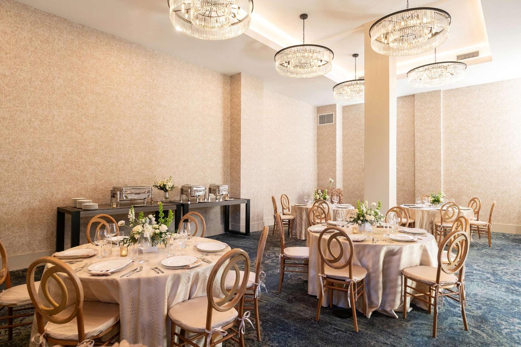 Hotel Petersburg, Tapestry Collection By Hilton מראה חיצוני תמונה